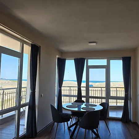 Apartment Seahome Beachfront Sea View Terrace Quiet Parking *
