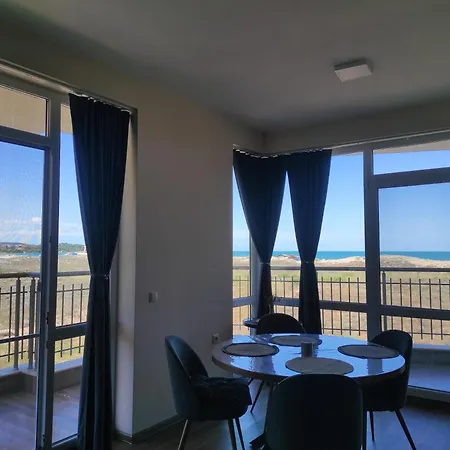 Apartment Seahome Beachfront Sea View Terrace Quiet Parking *